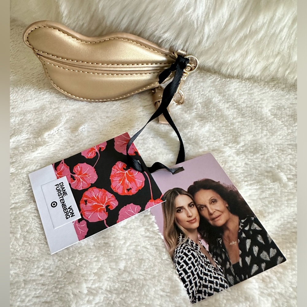 Diane Von Furstenberg Lips Zippered Pouch 👄 Purse Charm/Lipstick holder